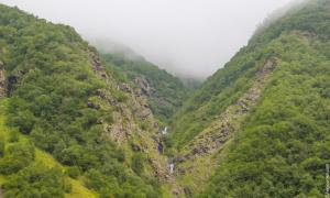 Самые высокие водопады в Европе: где находятся, описания, фото Водопад в осетии самый большой